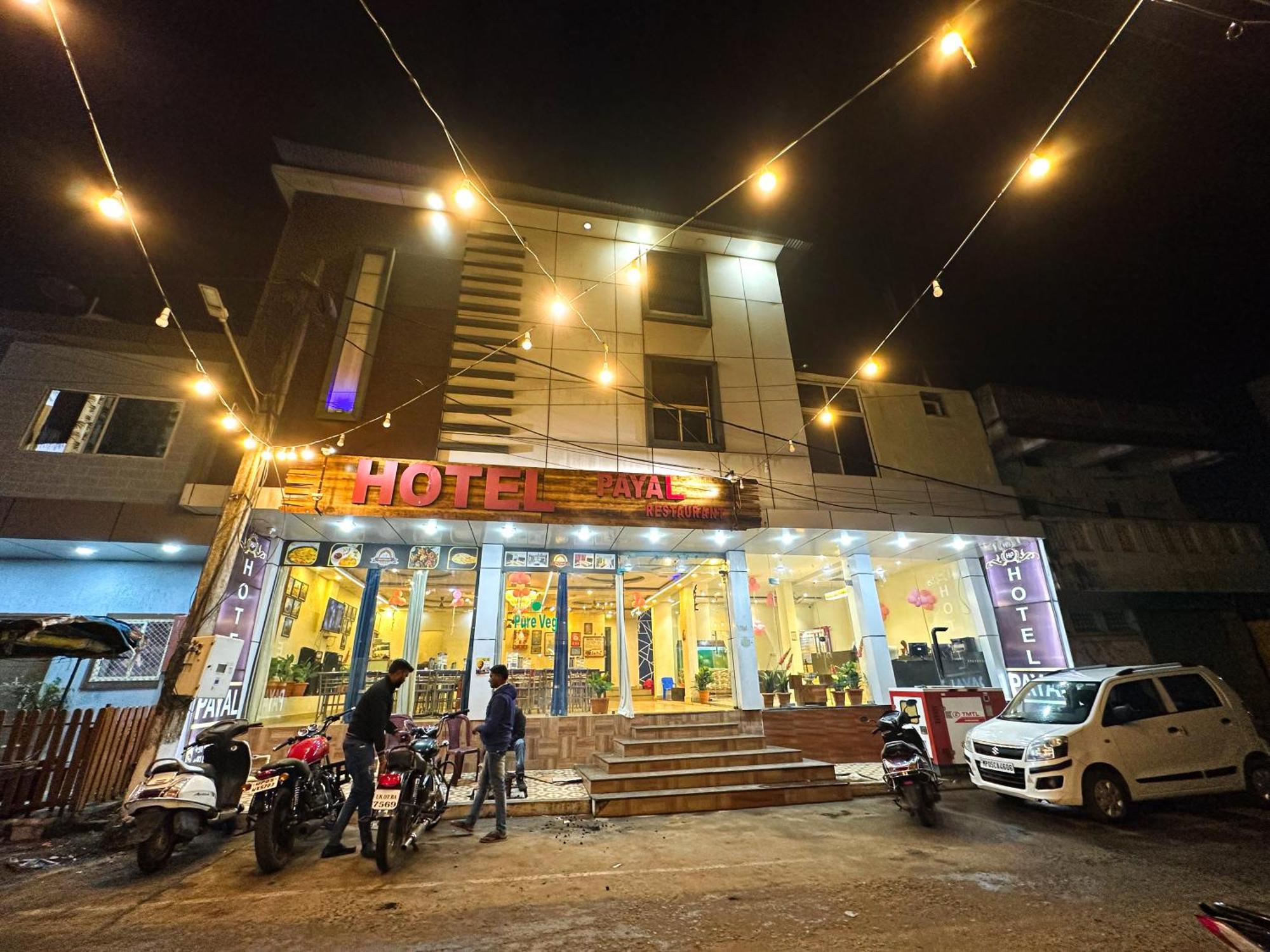 Hotel Payal & Restaurent Pachmarhi Exterior photo
